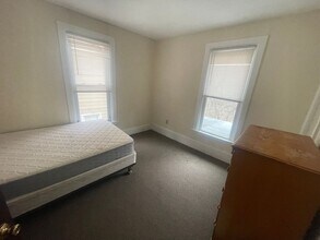 215 Giles St in Ithaca, NY - Building Photo - Building Photo