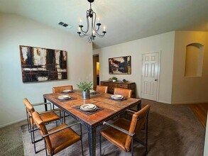 172 Spruce Dr in Kyle, TX - Building Photo - Building Photo