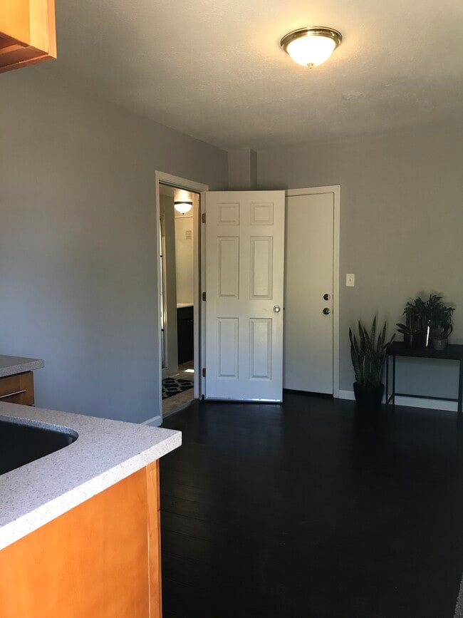 3586 Sanford St, Unit 1 in Concord, CA - Building Photo - Building Photo