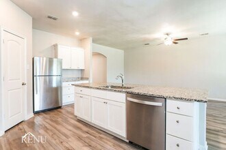 2005 Hialeah Dr in Seagoville, TX - Building Photo - Building Photo