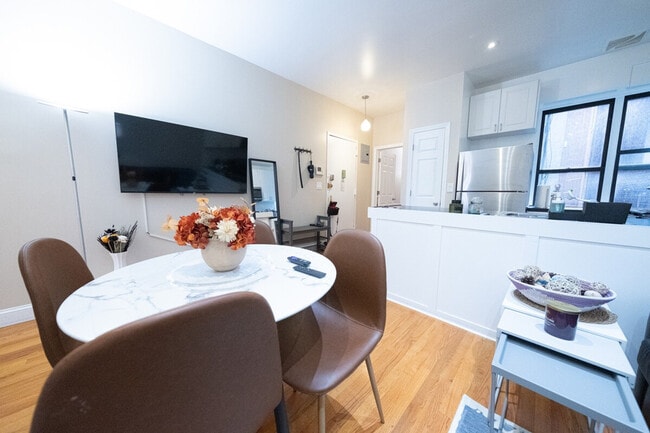 230 W 113th St in New York, NY - Building Photo - Building Photo
