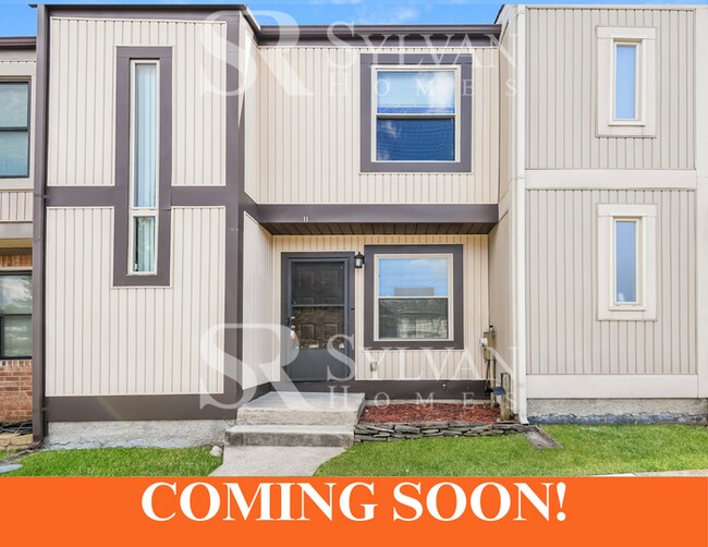 property at 11 Mooring Ct