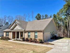 256 S San Agustin Dr in Mooresville, NC - Building Photo - Building Photo