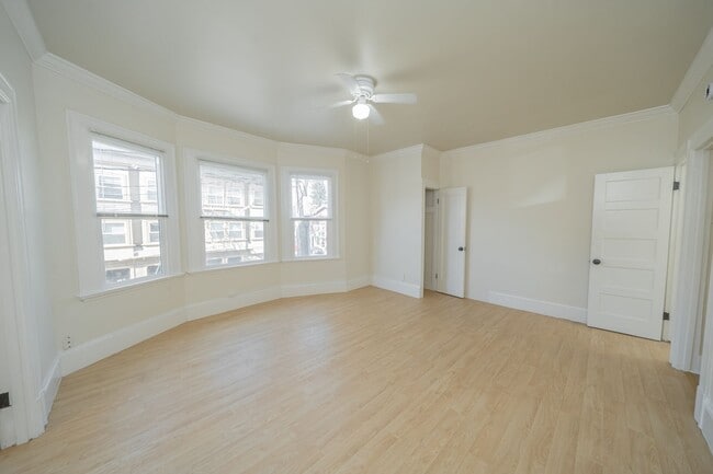 4056 Piedmont Ave in Oakland, CA - Building Photo - Building Photo