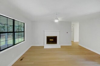 19 Sweetbay Ct in Durham, NC - Building Photo - Building Photo
