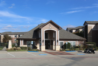 The Bridges on Travis in Sherman, TX - Building Photo - Building Photo