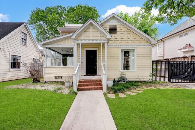 2719 Arbuckle St in Houston, TX - Building Photo - Building Photo