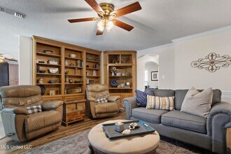 550 Mockingbird Dr in Long Beach, MS - Building Photo - Building Photo