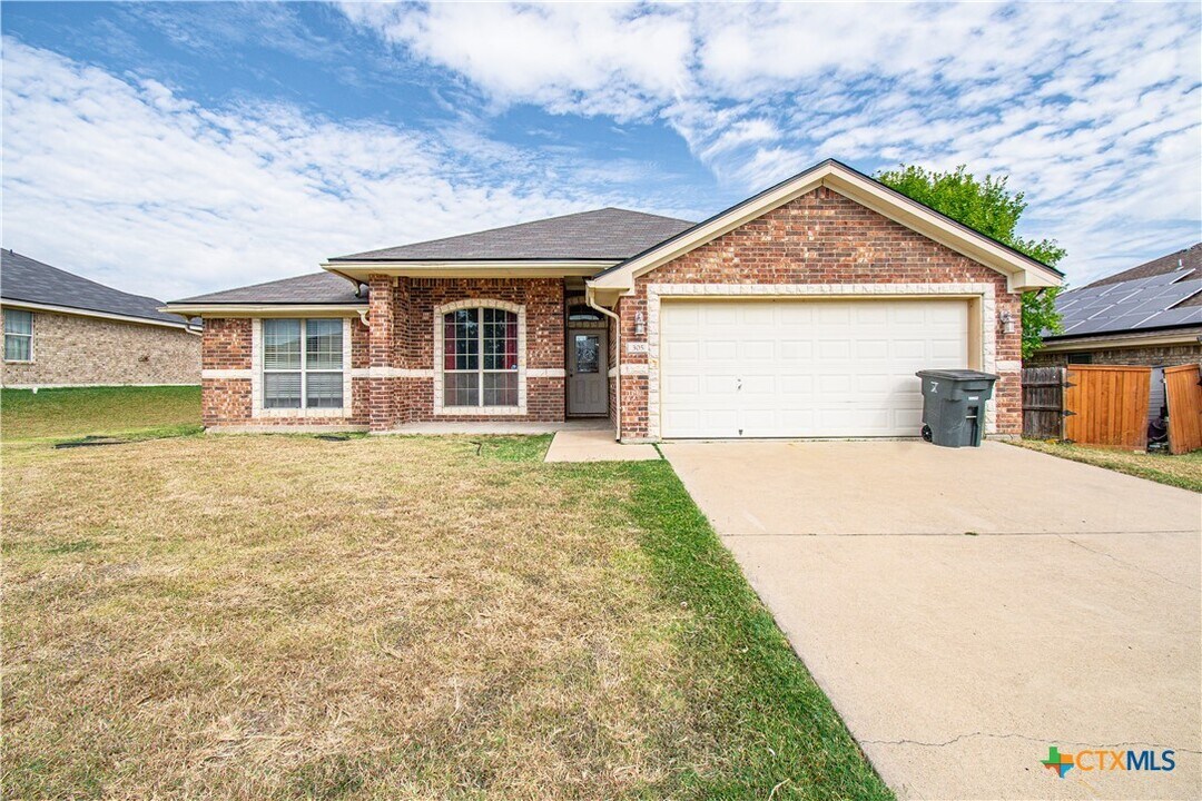 305 Hedy Dr in Killeen, TX - Building Photo