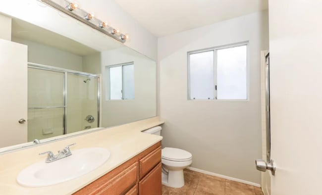23955 Falconer Dr in Murrieta, CA - Building Photo - Building Photo