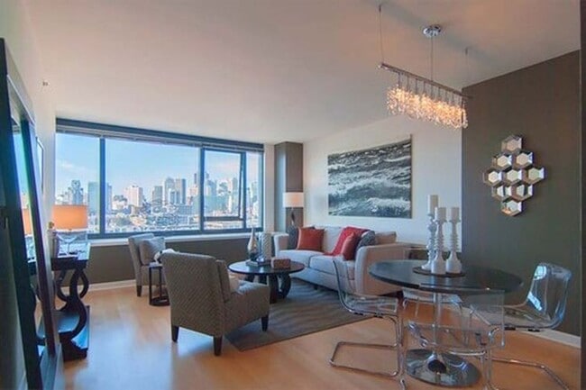 property at 260 King St