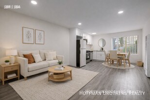 6861 Sepulveda Blvd, Unit 10 in Los Angeles, CA - Building Photo