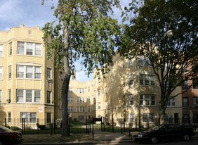 8212-8220 S Drexel Ave in Chicago, IL - Building Photo