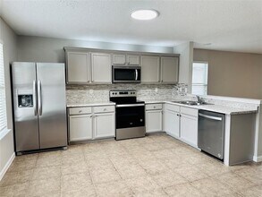 4813 Cedar Crest Dr in McKinney, TX - Building Photo - Building Photo