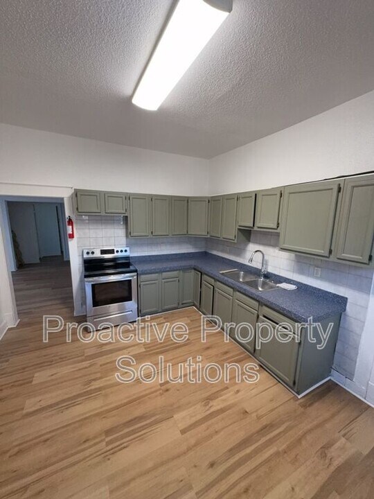 1028 N Webster Ave in Scranton, PA - Building Photo