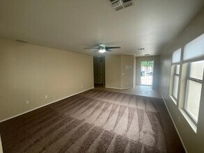 5641 E Flower Ave in Mesa, AZ - Building Photo - Building Photo