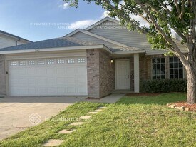 2361 Live Oak Dr, Unit B215 in Little Elm, TX - Building Photo