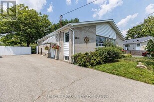 283 Taylor Mills Dr N in Richmond Hill, ON - Building Photo
