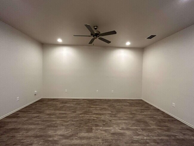 11620 Evanston Ave in Lubbock, TX - Building Photo - Building Photo