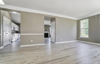 7659 Bluff Point Ln in Denver, NC - Foto de edificio - Building Photo