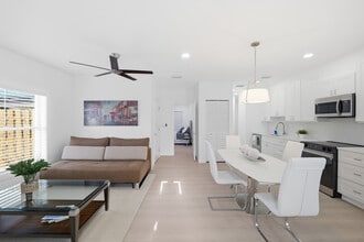 508 Brandon Ave in Clearwater, FL - Building Photo - Building Photo