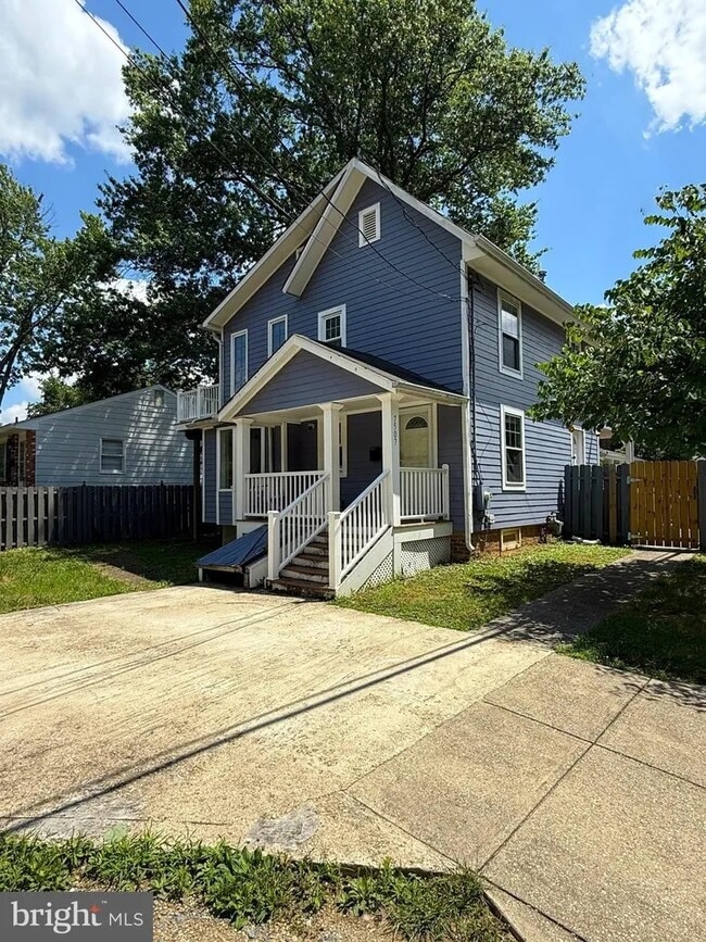 7507 Dartmouth Ave in College Park, MD - Building Photo - Building Photo