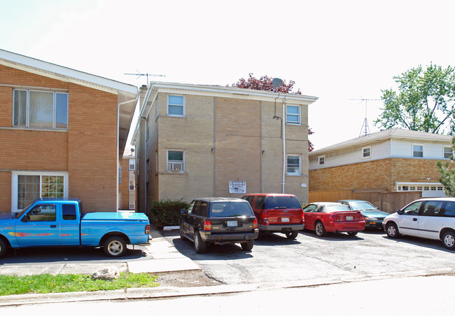 110 Braddock Dr in Melrose Park, IL - Building Photo - Building Photo