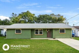 8626 Horizon Ln in Hudson, FL - Building Photo