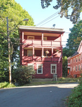 30-32 Lincoln Pl in Bristol, CT - Building Photo - Building Photo