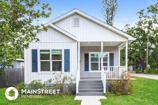 1701 16th Ave S in St. Petersburg, FL - Building Photo