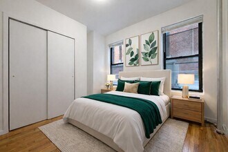 1270 First Avenue, Unit 2E in New York, NY - Building Photo - Building Photo