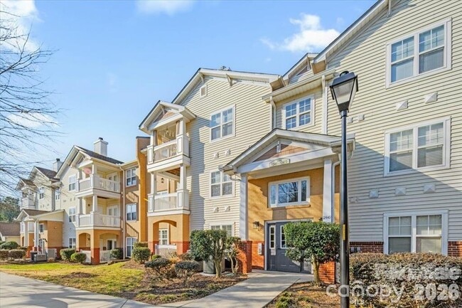 16423 Golden River Ln in Charlotte, NC - Building Photo - Building Photo