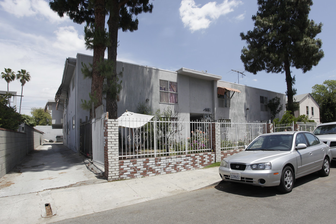 11461 Albers St in North Hollywood, CA - Building Photo