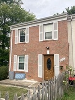 16611 Geddy Ct in Woodbridge, VA - Building Photo