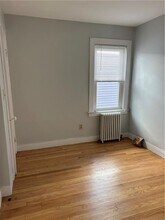 6 Chestnut St in Westerly, RI - Building Photo - Building Photo