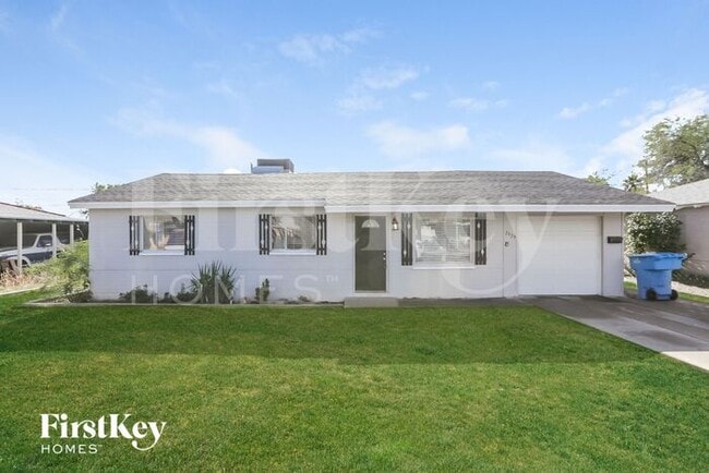 property at 2929 W Rancho Dr