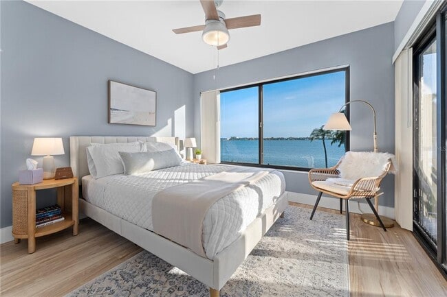 6287 Bahia Del Mar Cir N in St. Petersburg, FL - Building Photo - Building Photo