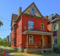 630 N Euclid Ave in Pittsburgh, PA - Building Photo - Building Photo