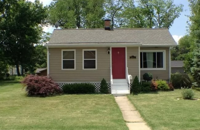 property at 265 Wyandotte St
