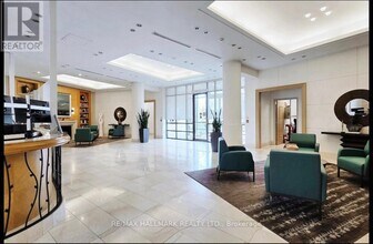 509 Beecroft Rd in Toronto, ON - Building Photo - Building Photo