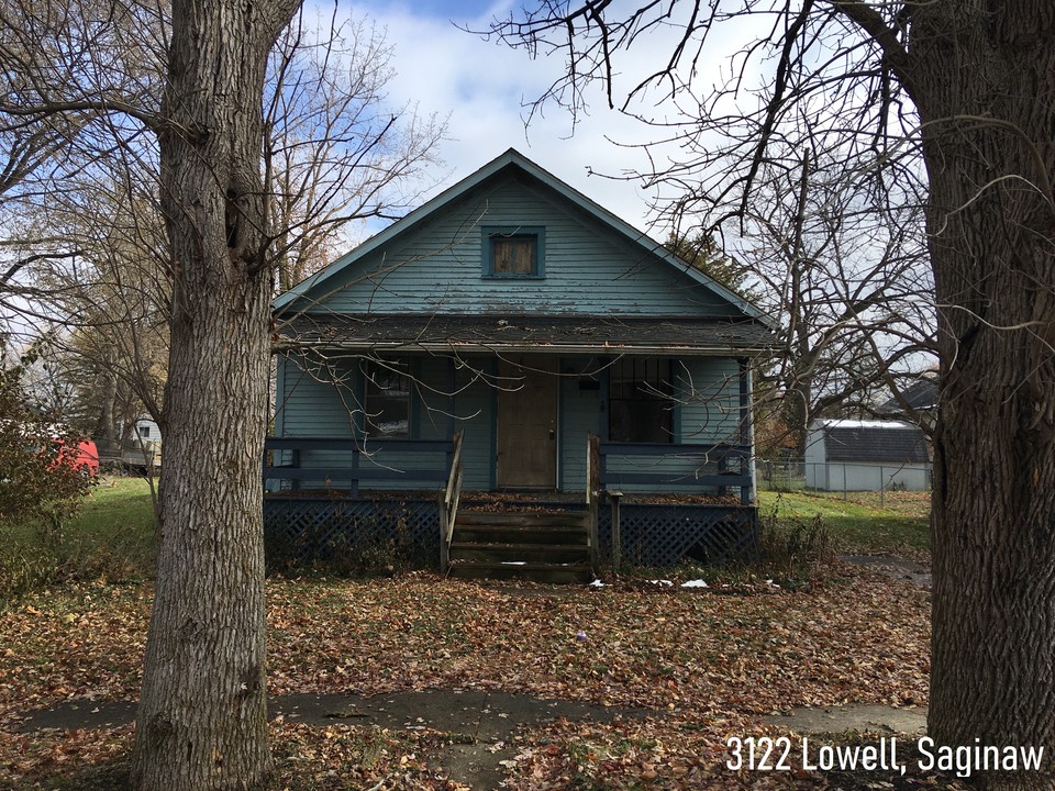 3122 Lowell Ave in Saginaw, MI - Building Photo