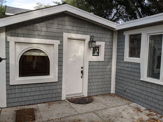 301 Los Gatos Blvd in Los Gatos, CA - Building Photo - Building Photo