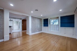 2129 Elmwood Blvd in Dallas, TX - Building Photo - Building Photo