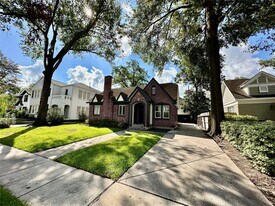 1637 Bonnie Brae St in Houston, TX - Building Photo