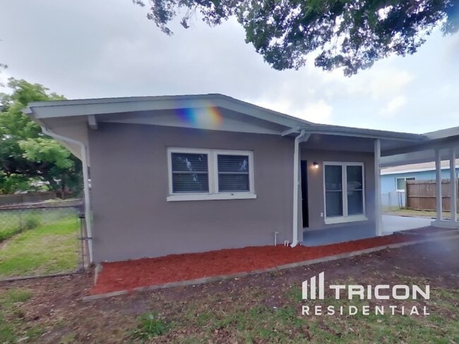 property at 1933 Ridgewood Dr