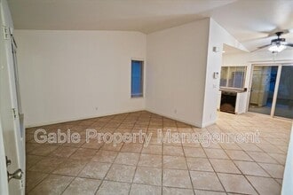 25642 Palma Alta Dr in Santa Clarita, CA - Building Photo - Building Photo