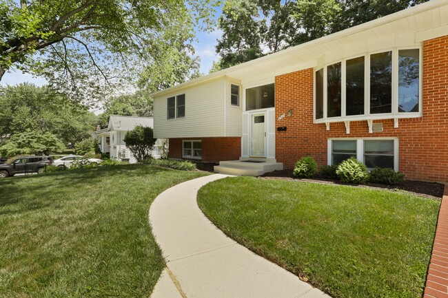 property at 2527 Swift Run St