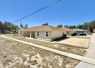 2 W Orange St in Davenport, FL - Foto de edificio - Building Photo