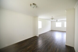 703 Torbay Dr in McLeansville, NC - Building Photo - Building Photo