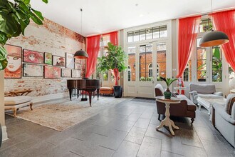 822 Perdido St in New Orleans, LA - Building Photo - Building Photo